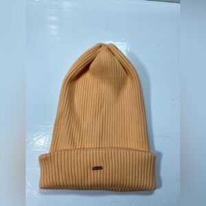 Free People Ribbed Beanie in Peach no size tag